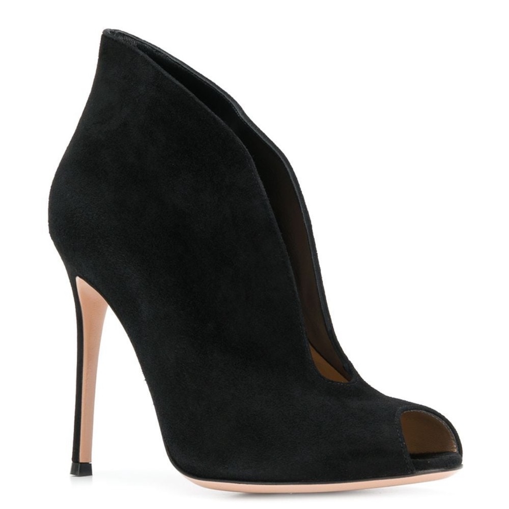 GIANVITO ROSSI Vamp 105mm Black Suede Ankle Boots (size 40)